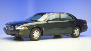 Illustration for article titled Oppo Sedan Shootout: 2000 LeSabre VS 2002 Marquis